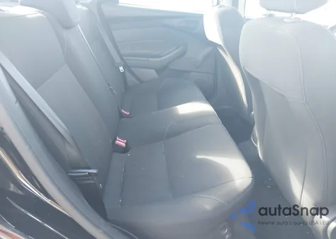 2016 Ford Focus S z USA, uszkodzony, nr VIN 1FADP3E25GL201335